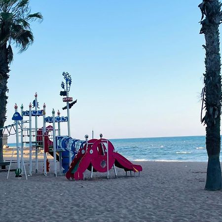 El Papagayo Apartment 2 Mins Walking To The Beach Torrevieja Luaran gambar