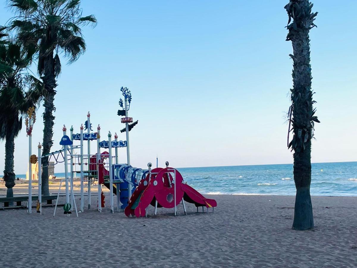 El Papagayo Apartment 2 Mins Walking To The Beach Torrevieja Luaran gambar