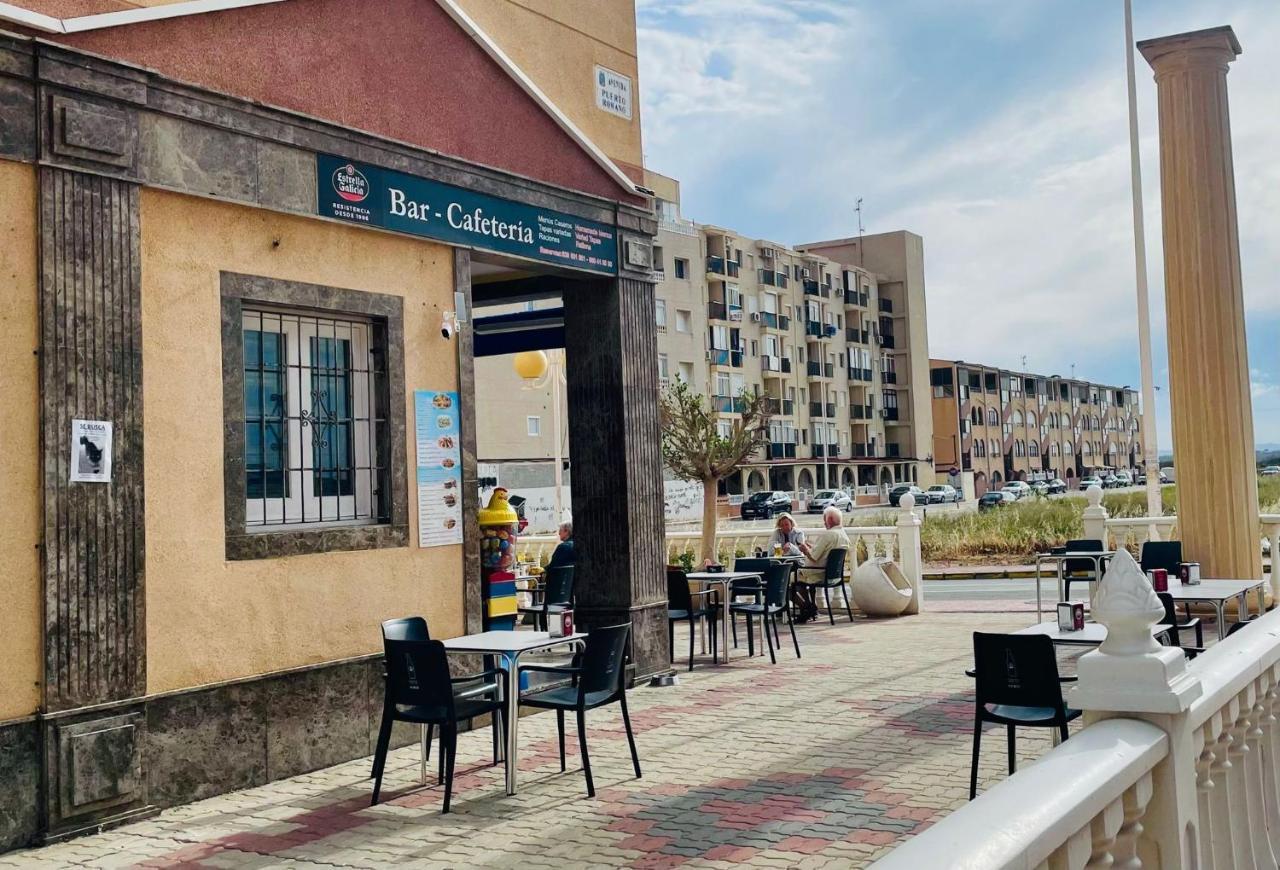 El Papagayo Apartment 2 Mins Walking To The Beach Torrevieja Luaran gambar