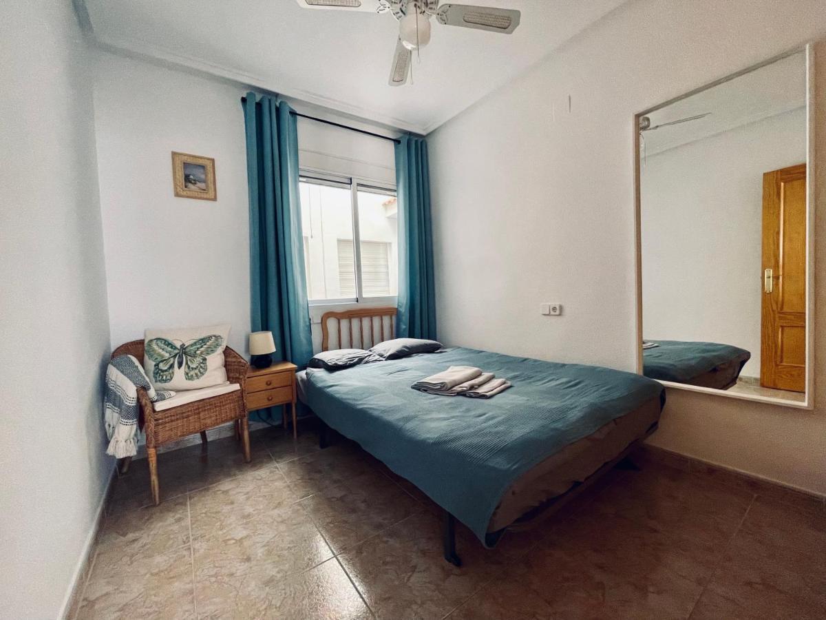 El Papagayo Apartment 2 Mins Walking To The Beach Torrevieja Luaran gambar